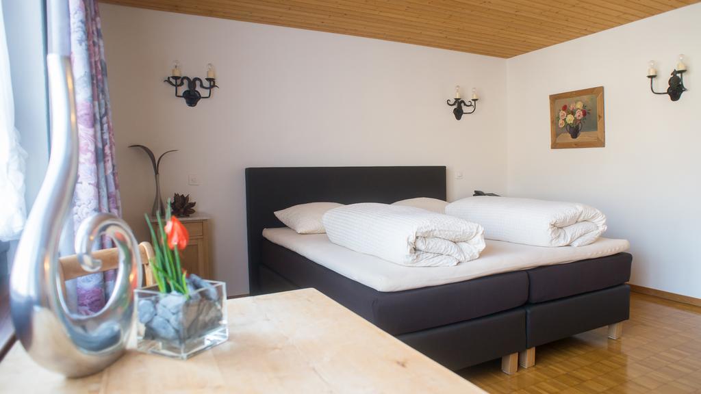 Hotel Badhof Altstatten Ruang foto